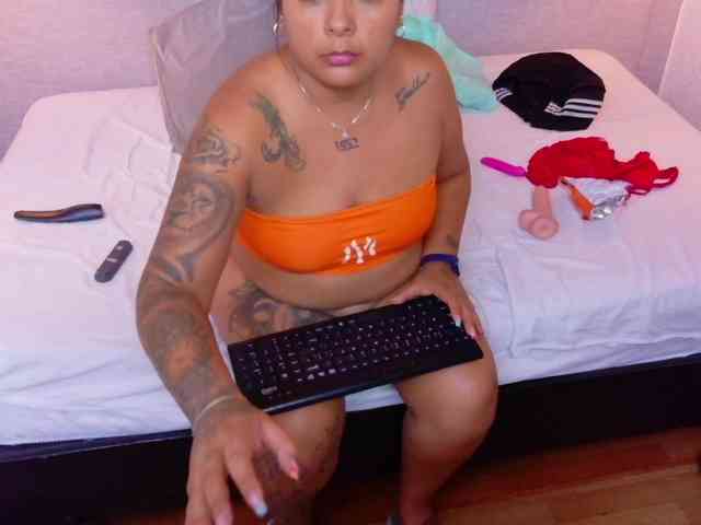 fat-naughtyass webcam