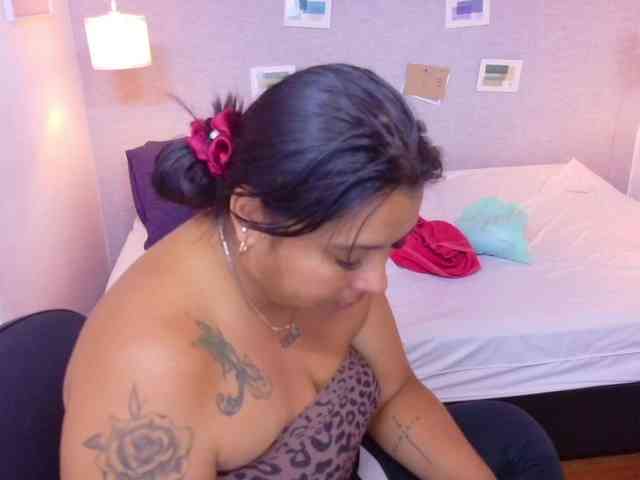 fat-naughtyass webcam