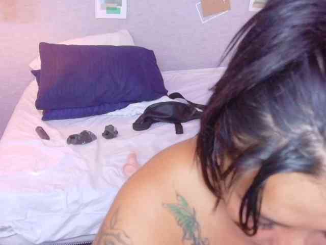 fat-naughtyass webcam