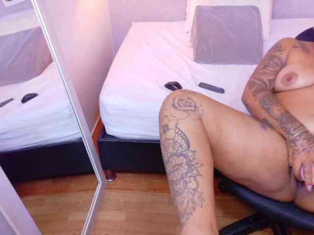 fat-naughtyass webcam