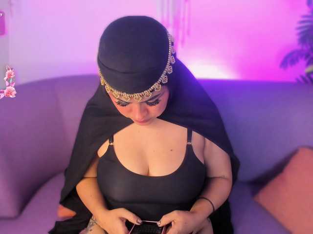 may-hadi live cam on BongaCams