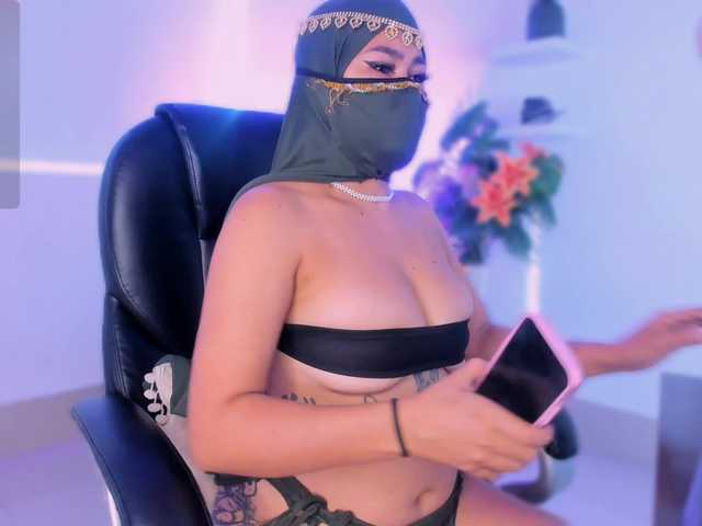 may-hadi live cam on BongaCams