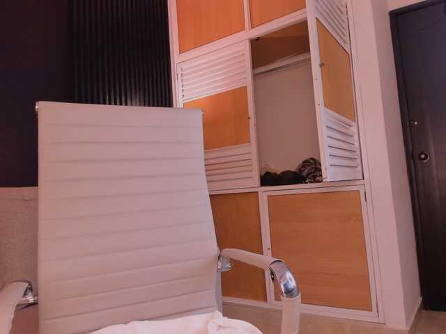 may-hadi live cam on BongaCams