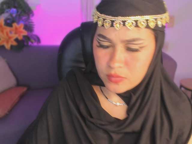 may-hadi live cam on BongaCams
