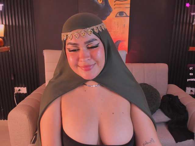 may-hadi live cam on BongaCams
