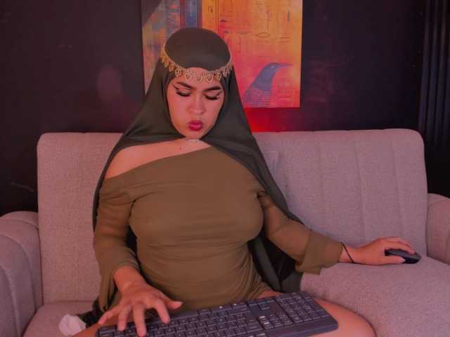 may-hadi live cam on BongaCams