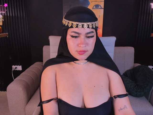 may-hadi live cam on BongaCams