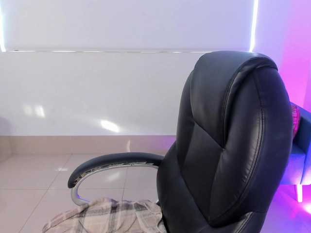 may-hadi live cam on BongaCams
