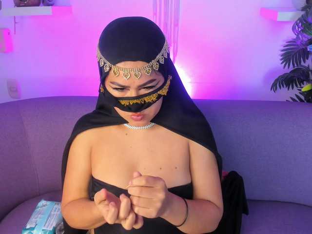 may-hadi live cam on BongaCams