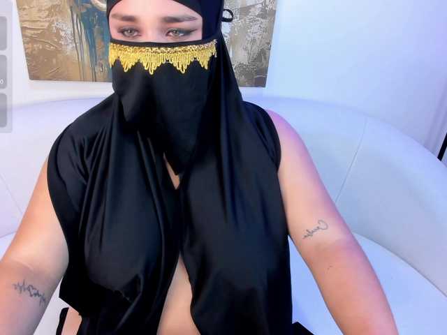 amila-hagda live cam on BongaCams