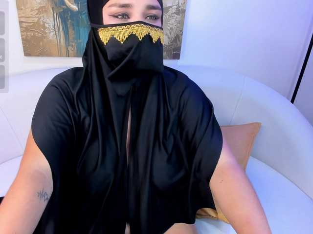 amila-hagda live cam on BongaCams