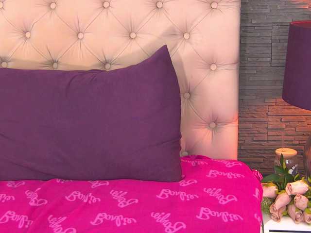 VannyFoxx live cam on BongaCams