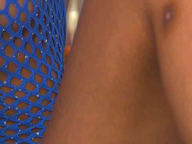VannyFoxx webcam