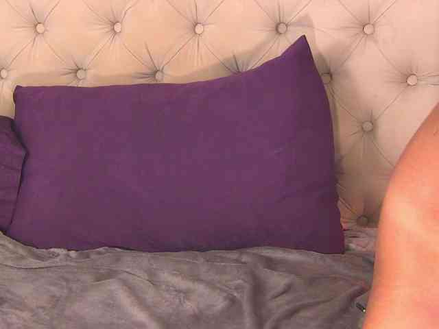 VannyFoxx webcam