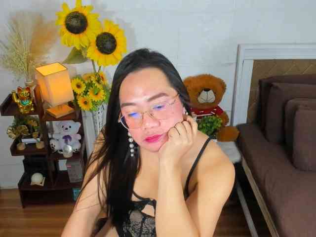TsBigCumBlast Sex Cam Show