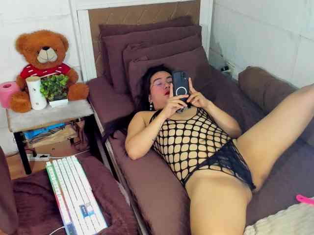 TsBigCumBlast Sex Cam Show