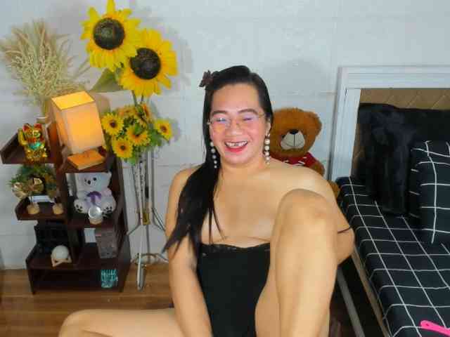 TsBigCumBlast Live Webcam on BongaCams