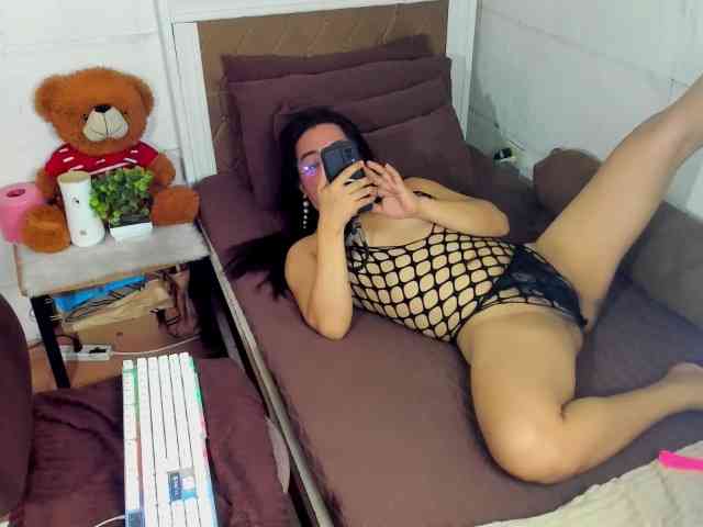TsBigCumBlast Sex Cam Show