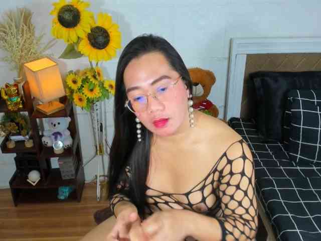 TsBigCumBlast Live Webcam on BongaCams