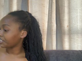 Busty-Princess1's Live Webcam