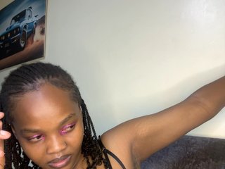Busty-Princess1