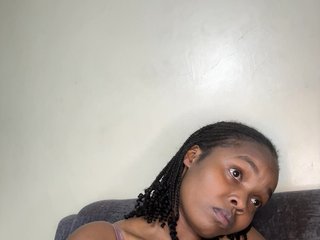 Busty-princess1