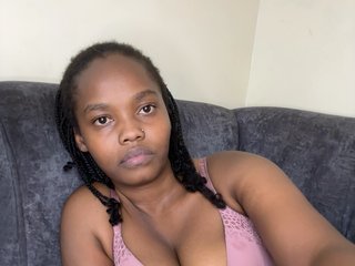 Busty-princess1