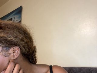 Busty-princess1