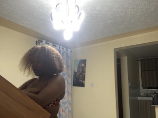 Busty-princess1