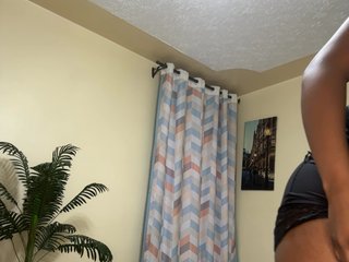 Busty-princess1's Live Webcam