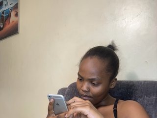 Busty-princess1's Live Webcam