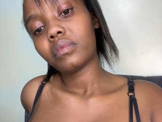 Busty-princess1's Live Webcam