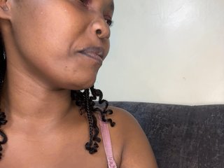 Busty-princess1's Live Webcam