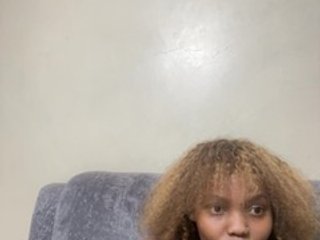 Busty-princess1's Live Webcam