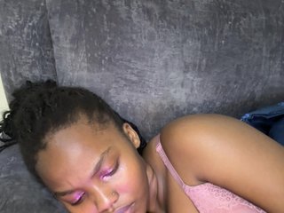 Busty-Princess1's Live Webcam