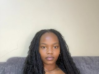 Busty-Princess1