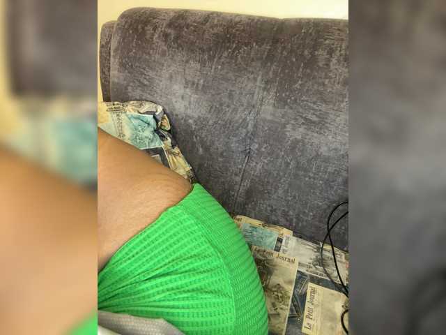 Curvy-maxy9
