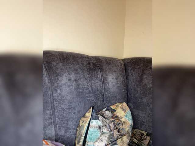 Curvy-maxy9 live cam on BongaCams