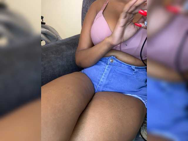 Curvy-maxy9