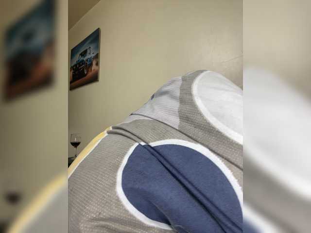 Curvy-maxy9 live cam on BongaCams
