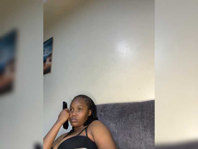Curvy-maxy9