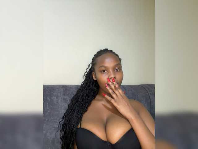 Busty-Princess1