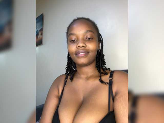 Curvy-maxy9