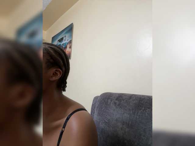 Curvy-maxy9 live cam