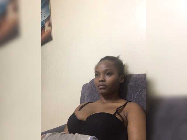 Busty-princess1
