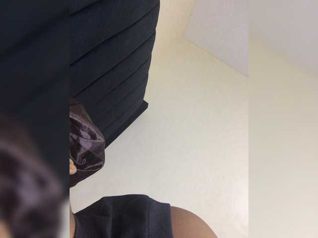 Curvy-maxy9 live cam on BongaCams