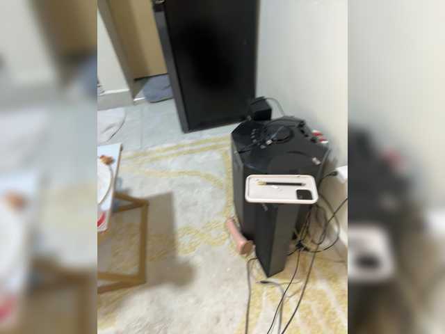 Curvy-maxy9 live cam on BongaCams