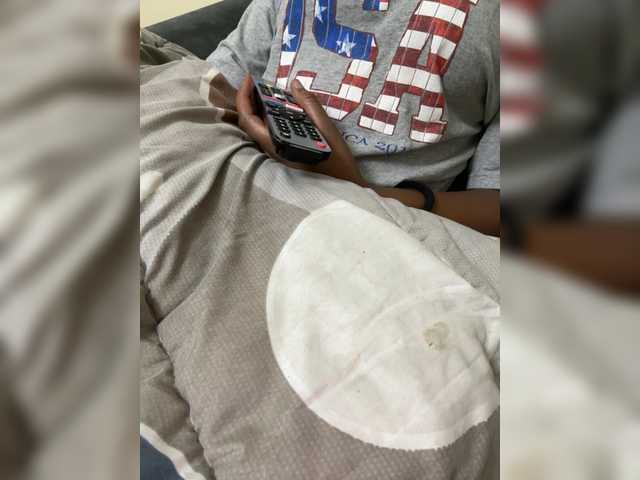 Curvy-maxy9 live cam on BongaCams