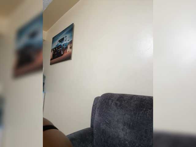 Curvy-maxy9 live cam