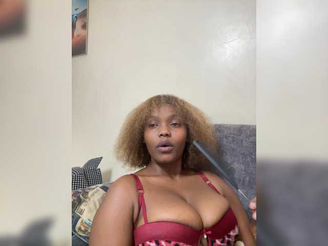 Curvy-maxy9